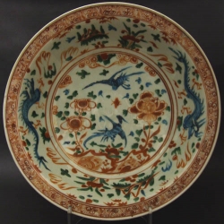 Late Ming polychrome enamel Swatow dish, decorated with birds, dragons and flowers - courtesy R&G McPherson Antiques
